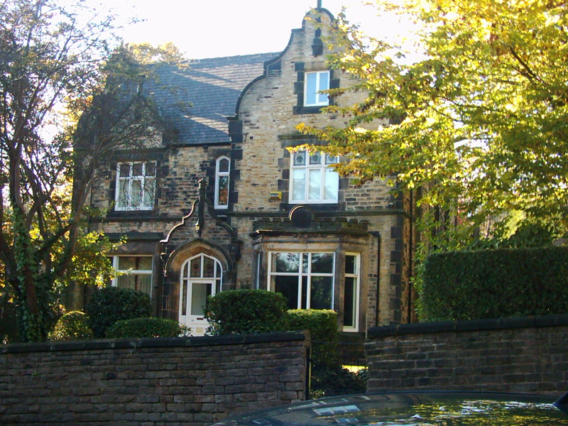 Houses in Broomhill